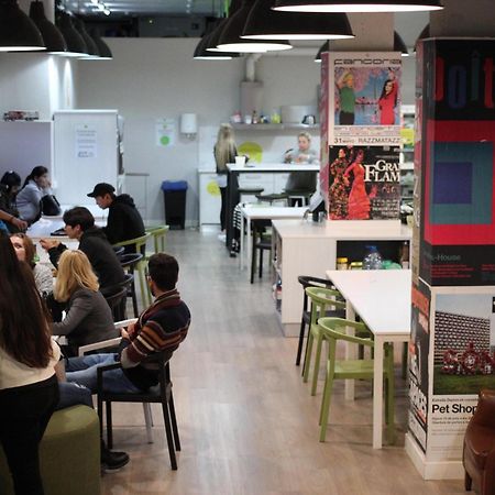Hola Hostal Eixample Барселона Екстериор снимка