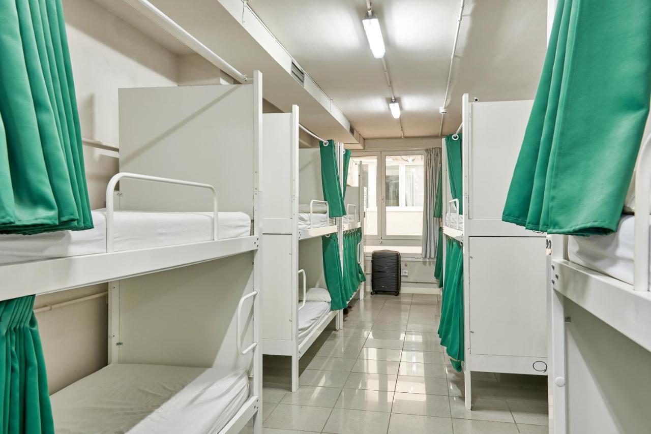 Hola Hostal Eixample Барселона Екстериор снимка