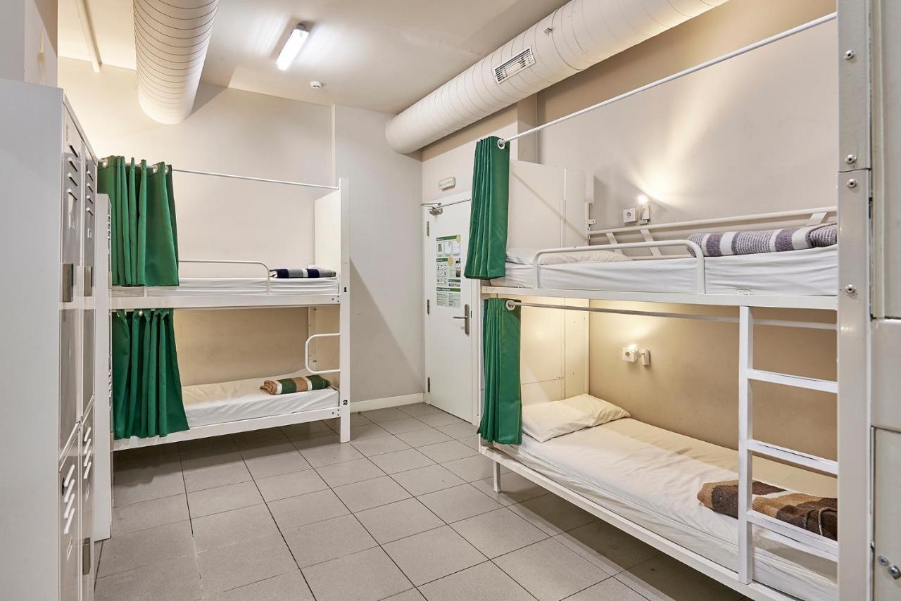 Hola Hostal Eixample Барселона Екстериор снимка