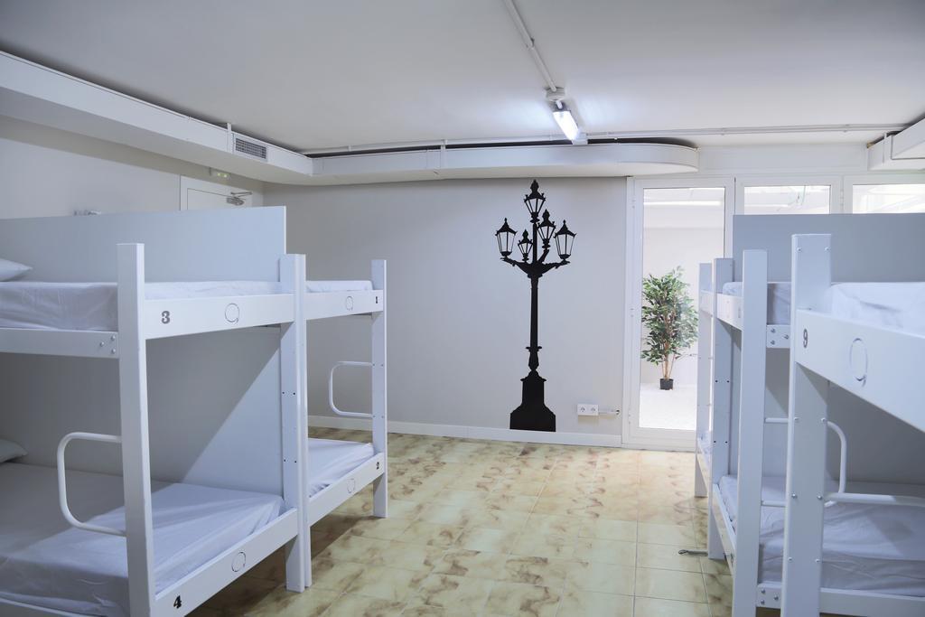 Hola Hostal Eixample Барселона Стая снимка