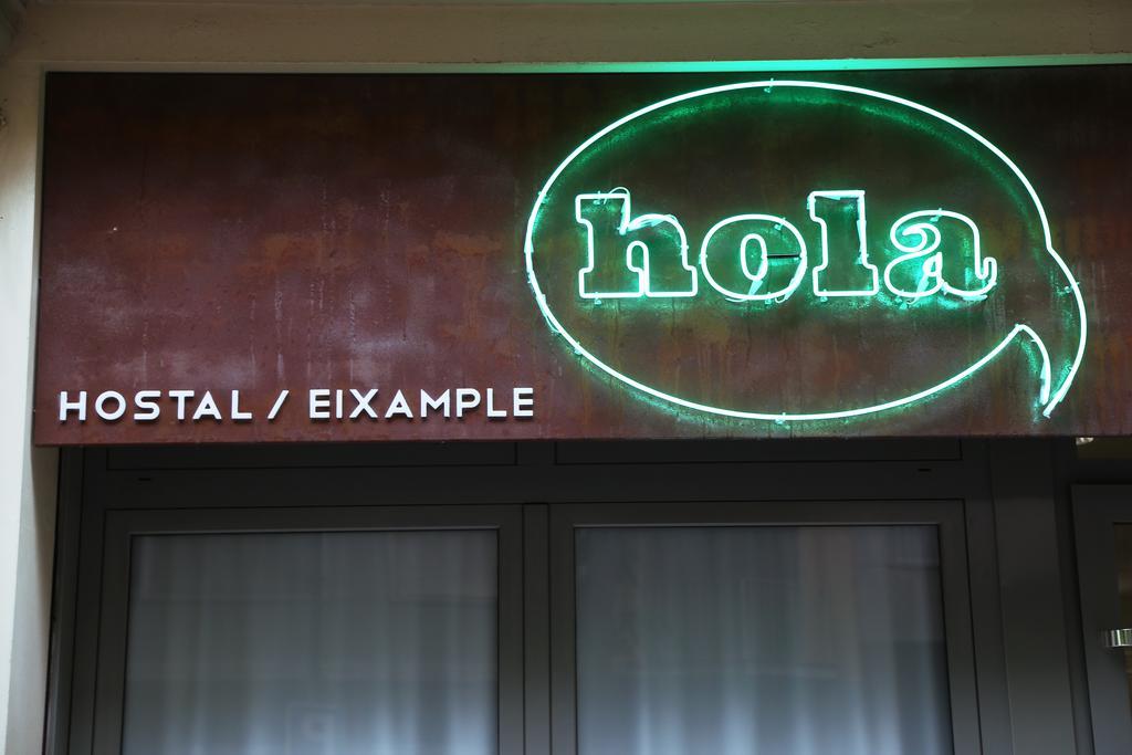 Hola Hostal Eixample Барселона Екстериор снимка
