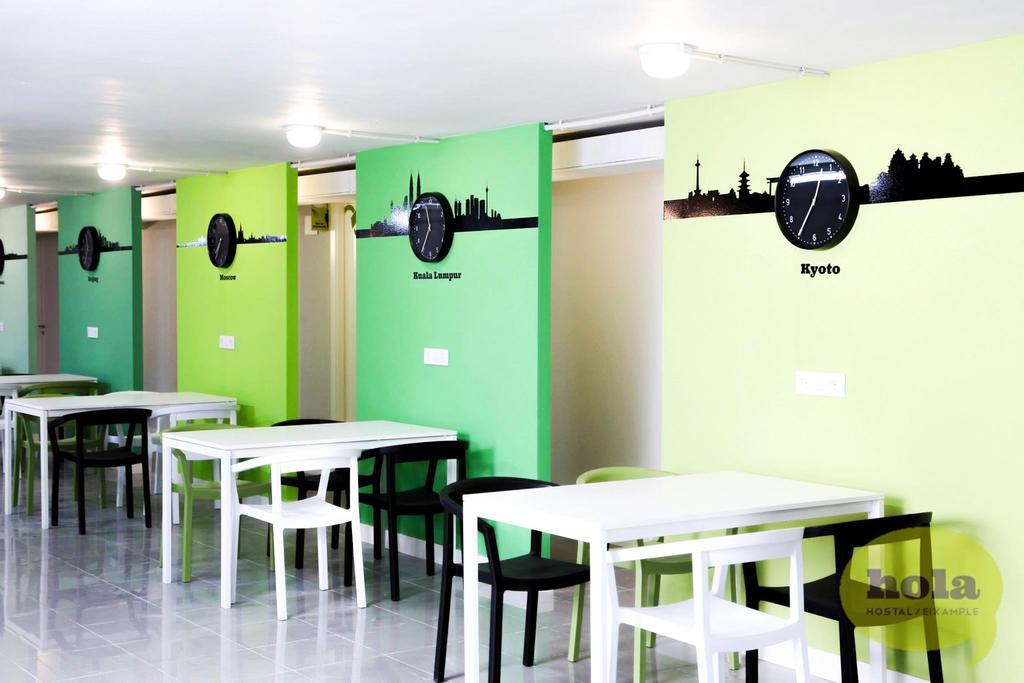 Hola Hostal Eixample Барселона Екстериор снимка
